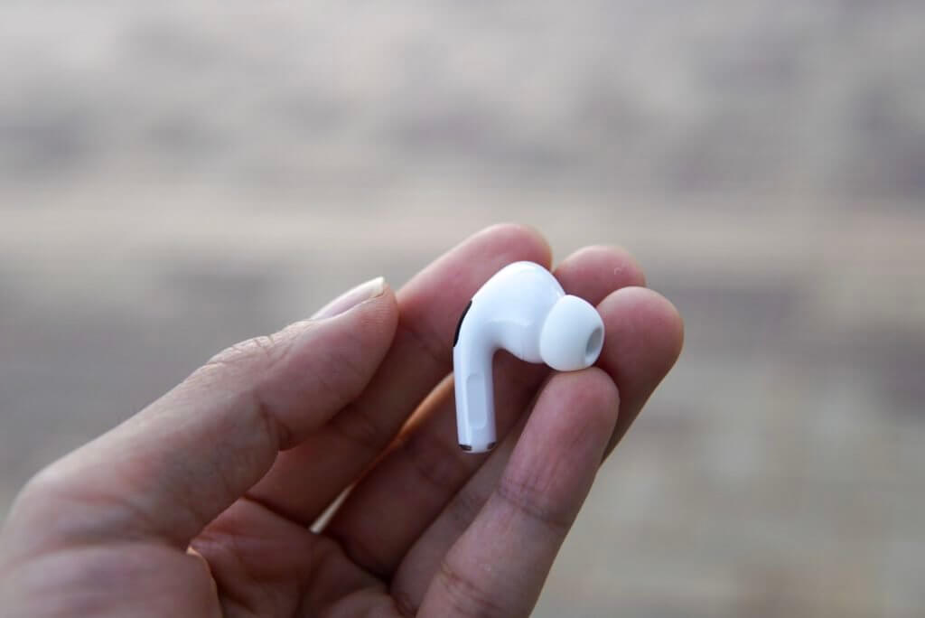 airpods proは小さい