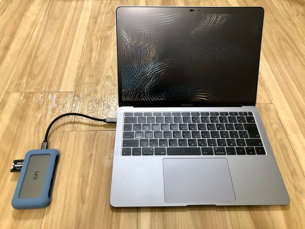13インチMacBook Air (2019)はバッテリー持ち抜群で外出用にピッタリの 